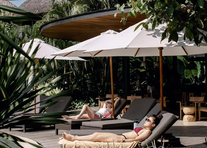 Wave House Boutique Surf Retreat - Adults Only 3*