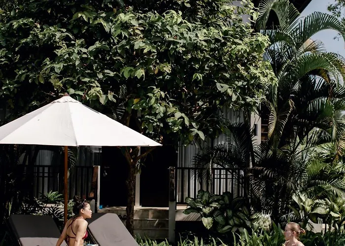 Wave House Boutique Surf Retreat - Adults Only 3* チャングー