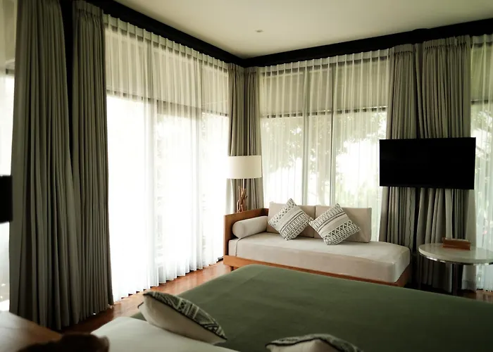 Wave House Boutique Surf Retreat - Adults Only 3*