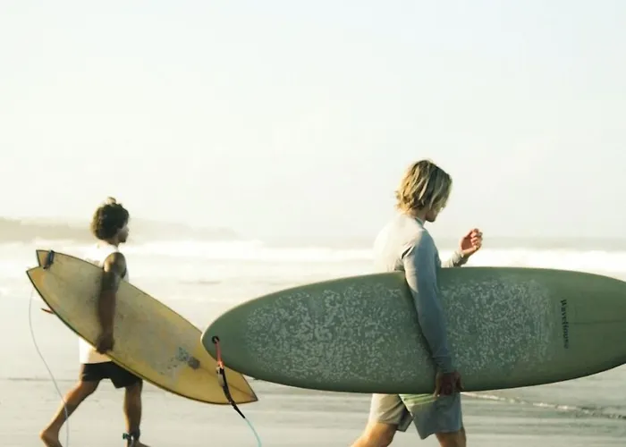 リゾート Wave House Boutique Surf Retreat - Adults Only